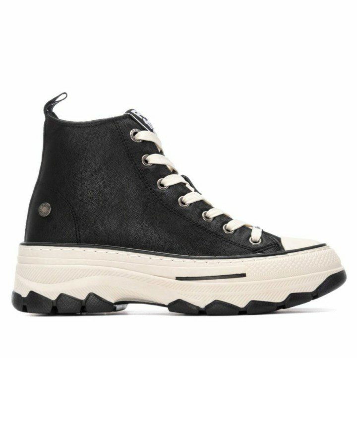 17307801_NEG Black Refresh Trainer