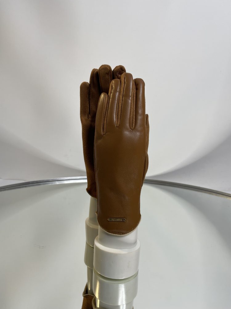 Brown Gloves