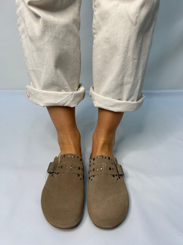 XTI Beige Studded Clog